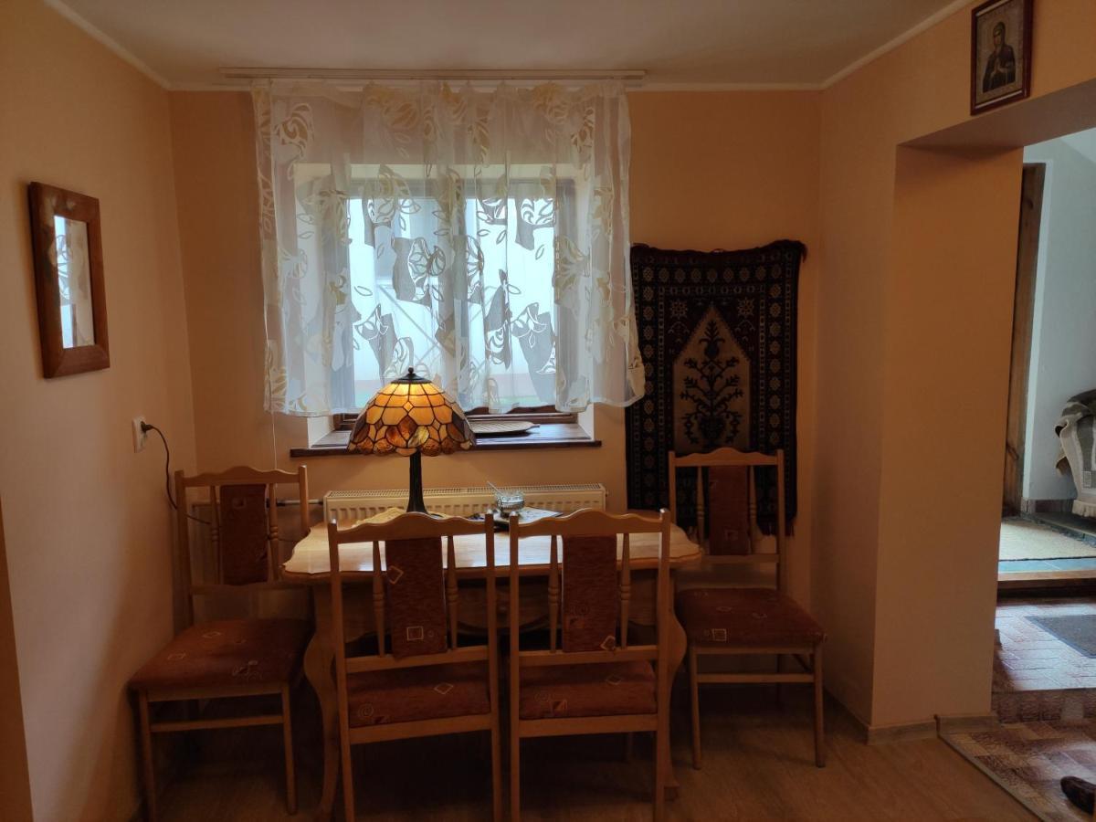 Dom Pod Zegarem Apartment Пшемишъл Екстериор снимка