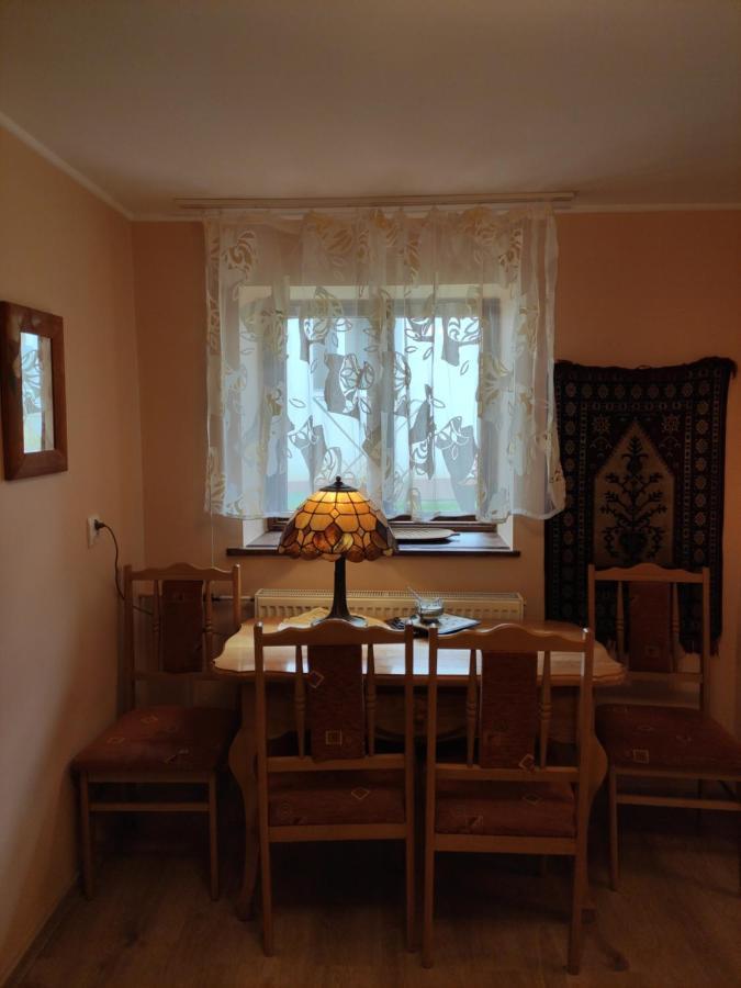Dom Pod Zegarem Apartment Пшемишъл Екстериор снимка