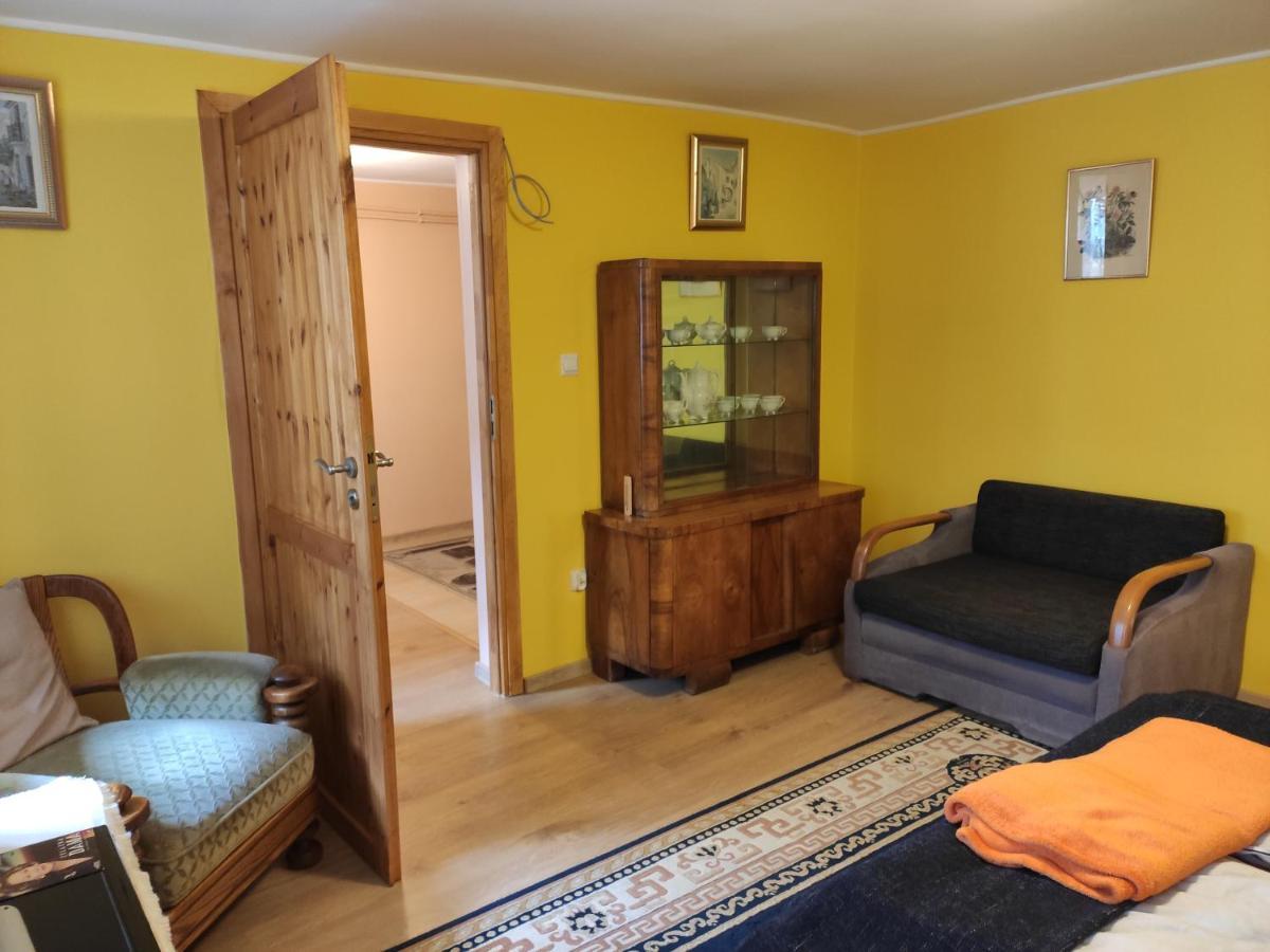 Dom Pod Zegarem Apartment Пшемишъл Екстериор снимка